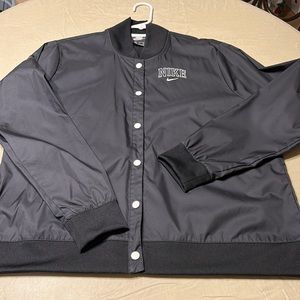 Nike Button Down Black And White Mens Jacket Size XXL